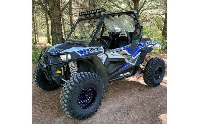 2017 Polaris Industries RZR XP 1000 EPS / Z17VDE99AP