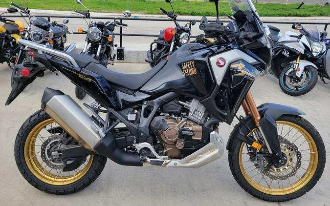 2020 Honda Africa Twin Adventure Sports ES DCT Review (18 Fast Facts)