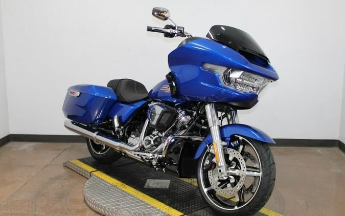 Harley-Davidson Road Glide™ 2024 FLTRX 84476788 BLUE BURST