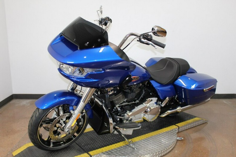 Harley-Davidson Road Glide™ 2024 FLTRX 84476788 BLUE BURST