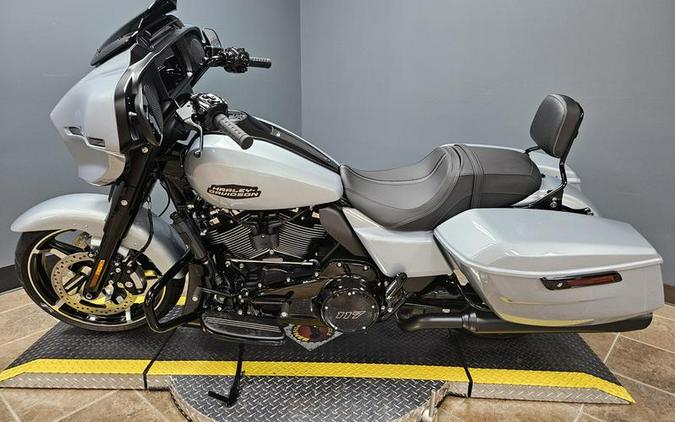 2024 Harley-Davidson® FLHX - Street Glide®