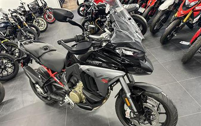 2025 Ducati Multistrada V4 S Travel & Radar