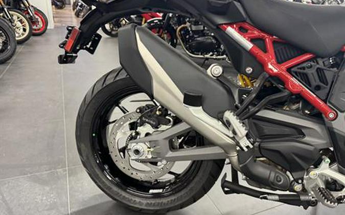 2025 Ducati Multistrada V4 S Travel & Radar