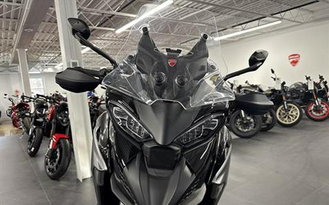 2025 Ducati Multistrada V4 S Travel & Radar