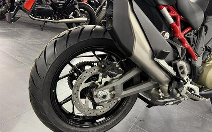 2025 Ducati Multistrada V4 S Travel & Radar