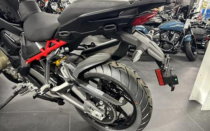 2025 Ducati Multistrada V4 S Travel & Radar
