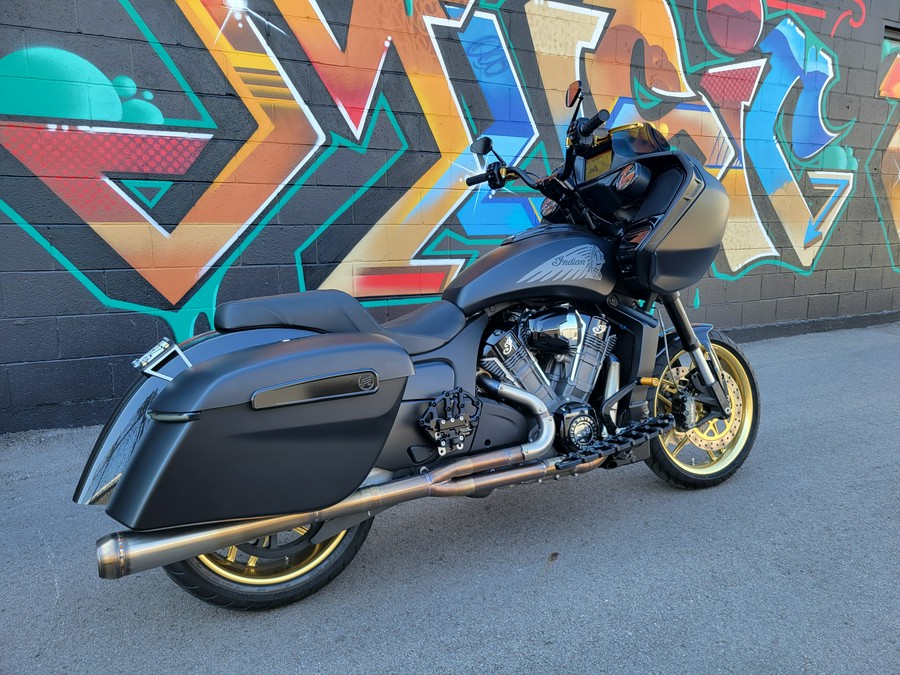 2023 Indian Challenger® Dark Horse®