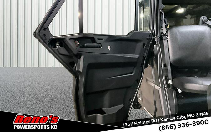 2027 Can-Am Defender MAX DPS™ CAB HVAC HD10