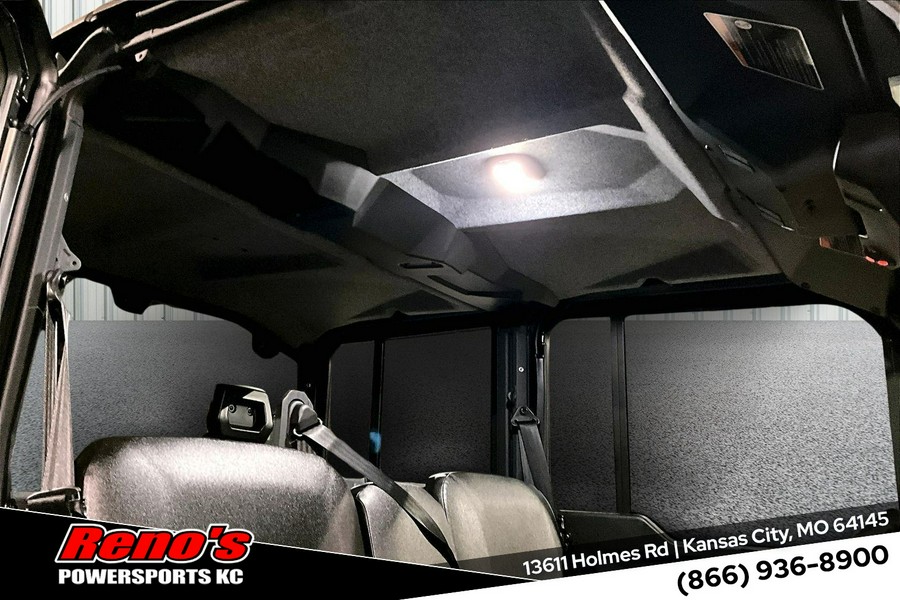 2027 Can-Am Defender MAX DPS™ CAB HVAC HD10