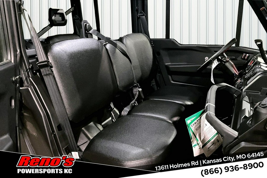 2027 Can-Am Defender MAX DPS™ CAB HVAC HD10