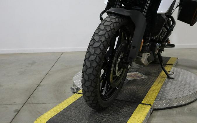 2021 KTM Adventure 390