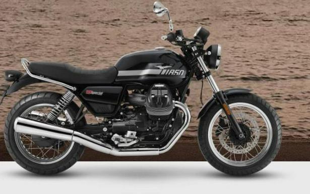 2023 Moto Guzzi V7 Stone Special Edition First Look