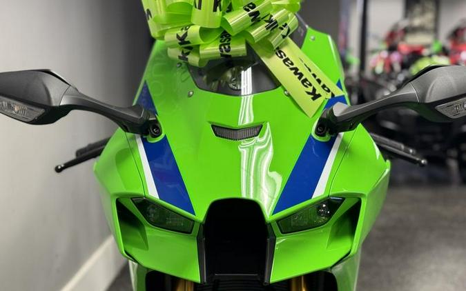 2024 Kawasaki Ninja® ZX™-10R 40th Anniversary Edition ABS