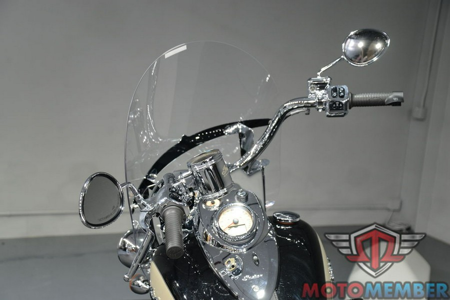 2022 Indian Motorcycle® Springfield® Base