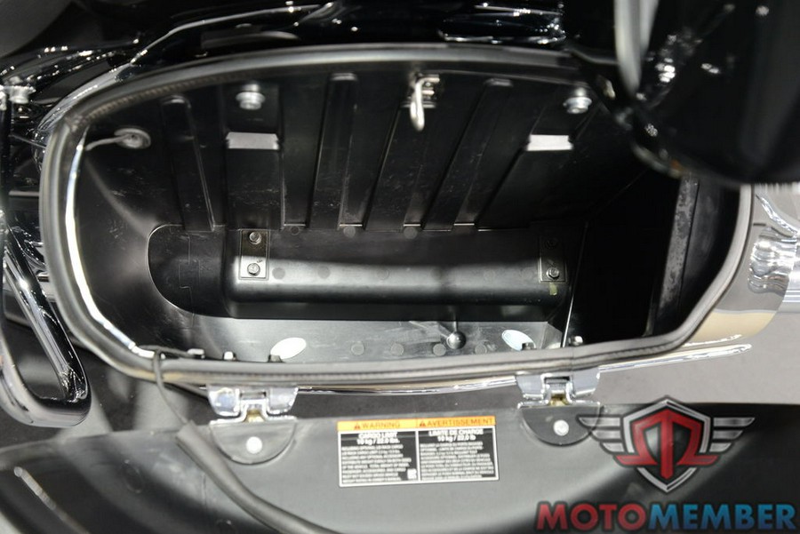 2022 Indian Motorcycle® Springfield® Base