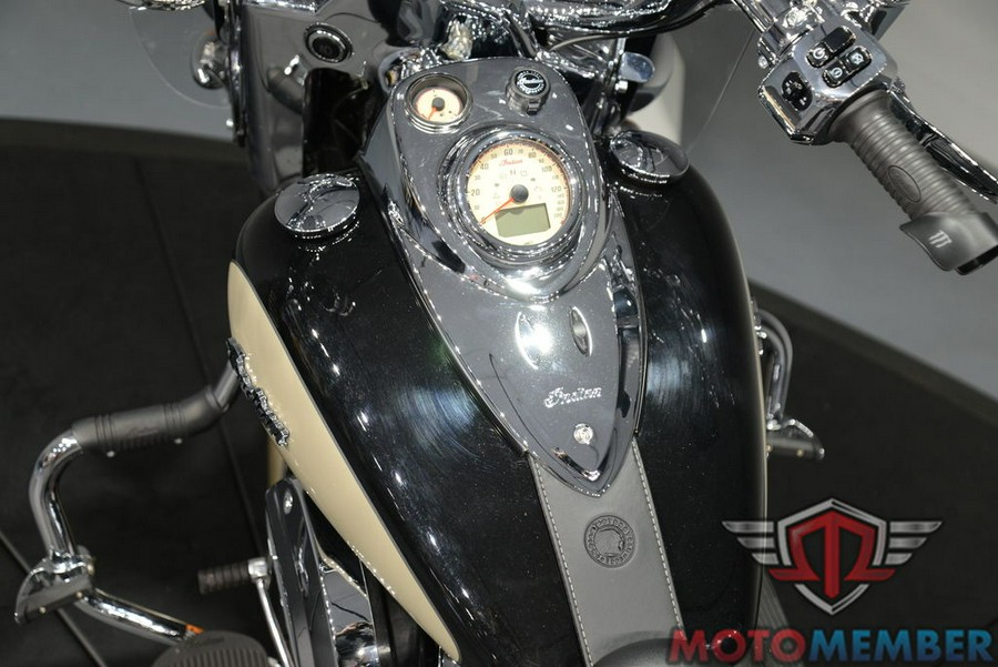 2022 Indian Motorcycle® Springfield® Base