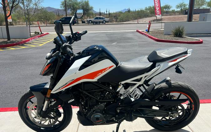 2022 KTM 390 Duke
