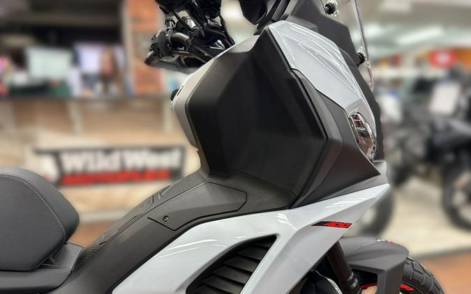2027 APRILIA SR GT 400