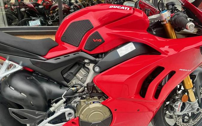 2021 Ducati Panigale V4 S Ducati Red