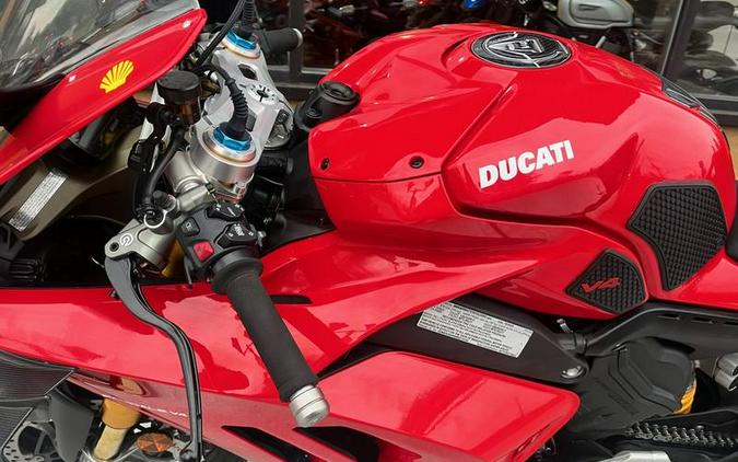 2021 Ducati Panigale V4 S Ducati Red