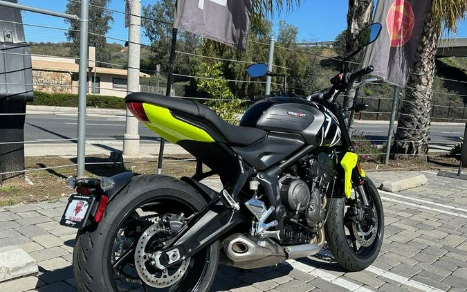 2024 Triumph Trident 660 Jet Black/Triumph Racing Yellow