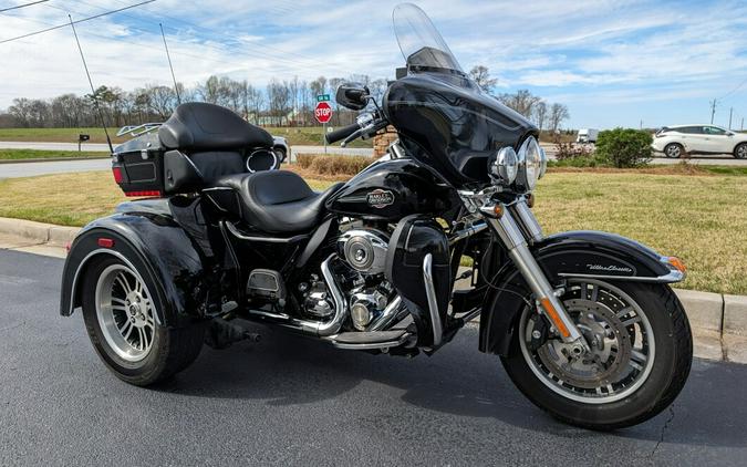 2010 Harley-Davidson Tri Glide Ultra Classic® Vivid Black