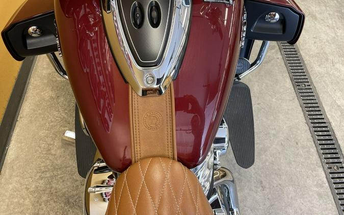 2018 Indian Motorcycle® Roadmaster® ABS Burgundy Metallic