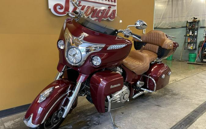 2018 Indian Motorcycle® Roadmaster® ABS Burgundy Metallic