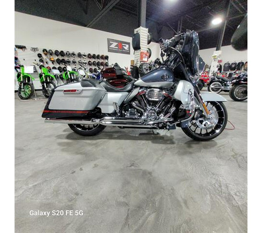 2019 Harley-Davidson CVO™ Street Glide®