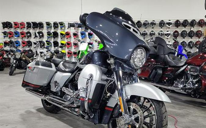 2019 Harley-Davidson CVO™ Street Glide®