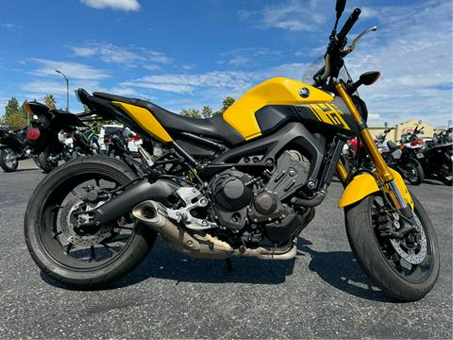 2015 Yamaha FZ-09