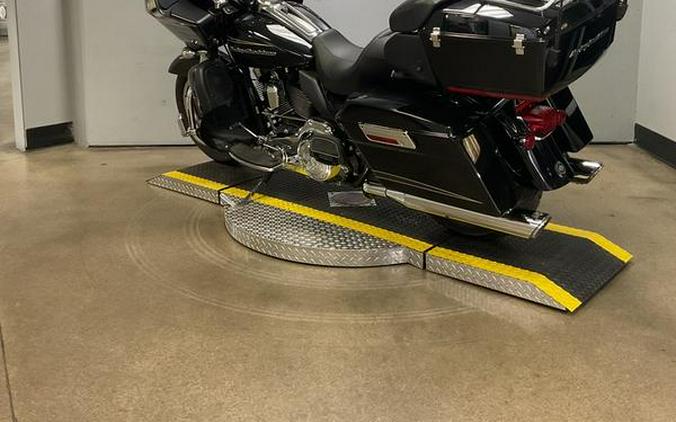 2011 Harley-Davidson® FLTRU-103