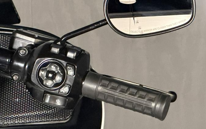 2024 Harley-Davidson® Road Glide® FLTRX WHITE ONYX PRL