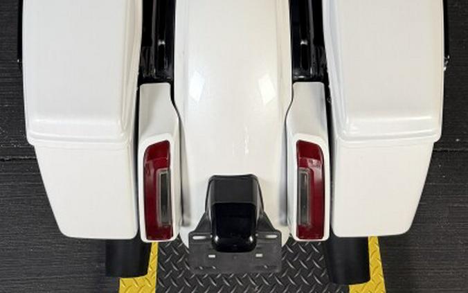 2024 Harley-Davidson® Road Glide® FLTRX WHITE ONYX PRL