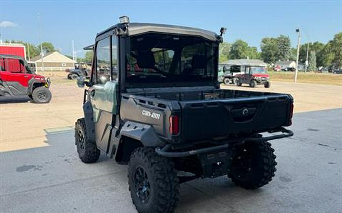 2025 Can-Am Defender DPS CAB