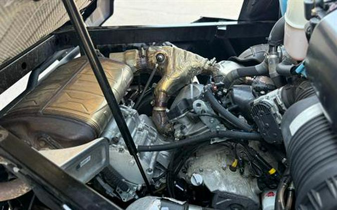 2025 Can-Am Defender DPS CAB