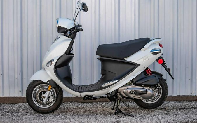 2022 Genuine Scooter Buddy 125 White