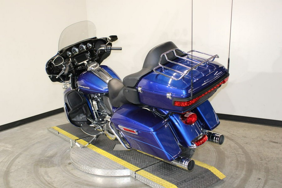 2015 Harley-Davidson® FLHTK - Ultra Limited