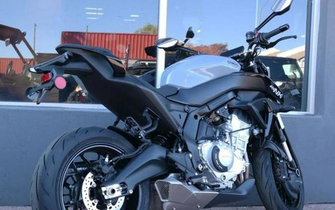 2026 CFMOTO NK 675