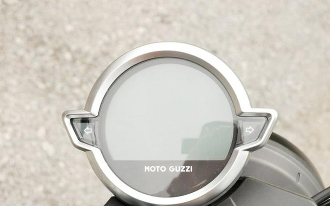 2024 Moto Guzzi V7 Stone