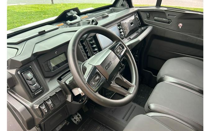 2026 Can-Am Defender Limited HD11