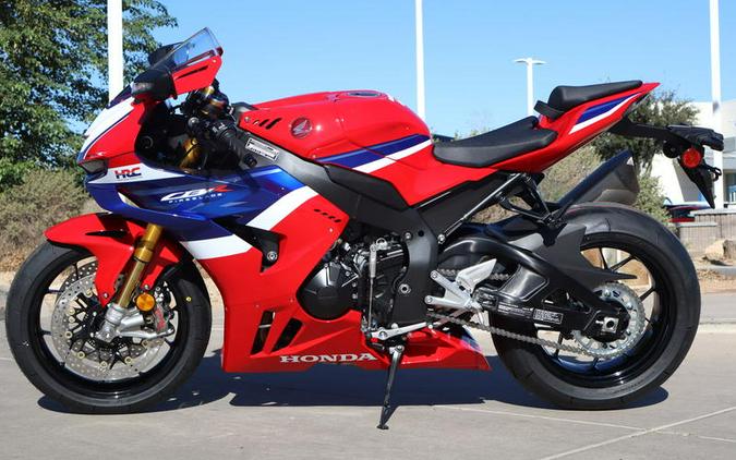 2026 Honda® CBR1000RR-R Fireblade SP