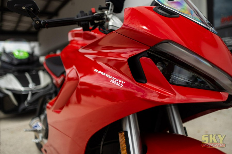 2022 Ducati SuperSport 950