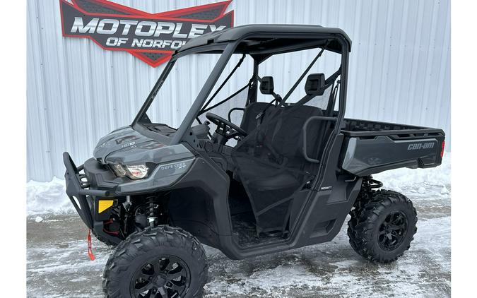 2024 Can-Am DEFENDER XT HD10