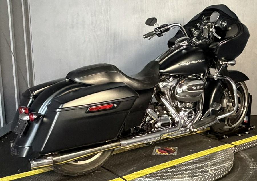 2017 Harley-Davidson® Road Glide® Special FLTRXS BLACK DENIM