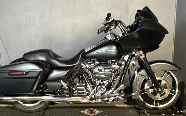 2017 Harley-Davidson® Road Glide® Special FLTRXS BLACK DENIM