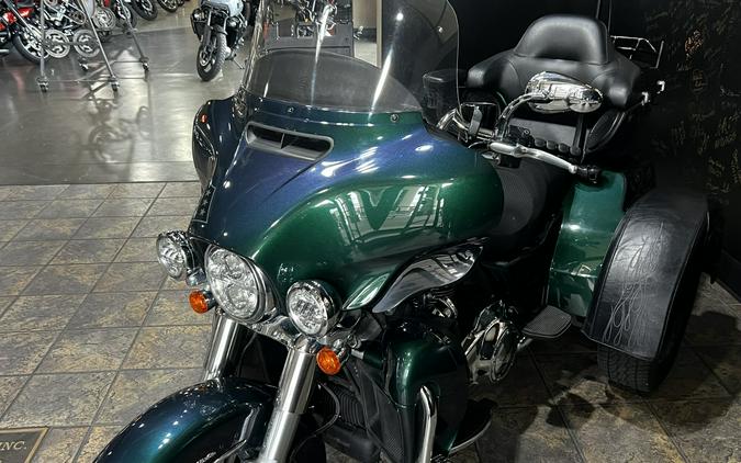 2021 Harley-Davidson Tri Glide Ultra Snake Venom