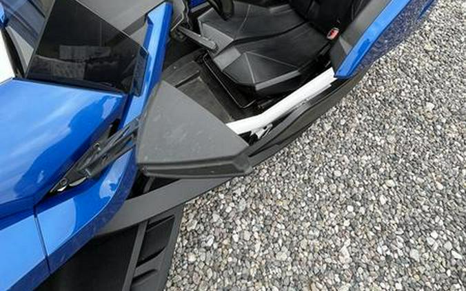 2016 Polaris® Slingshot SL LE Blue Fire