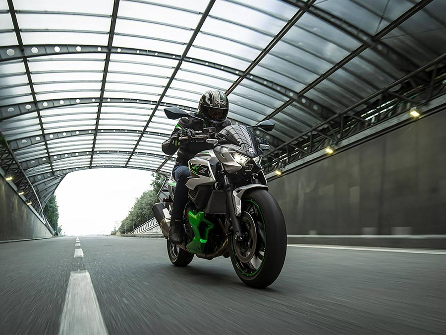 2024 Kawasaki Z7 Hybrid ABS