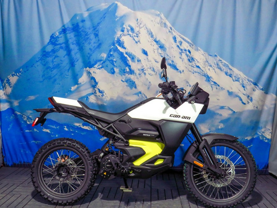 2025 Can-Am Origin White